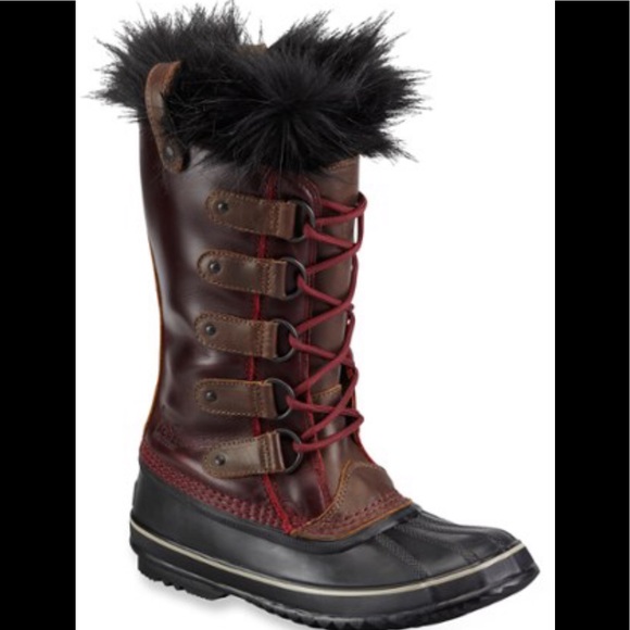 maroon sorel boots